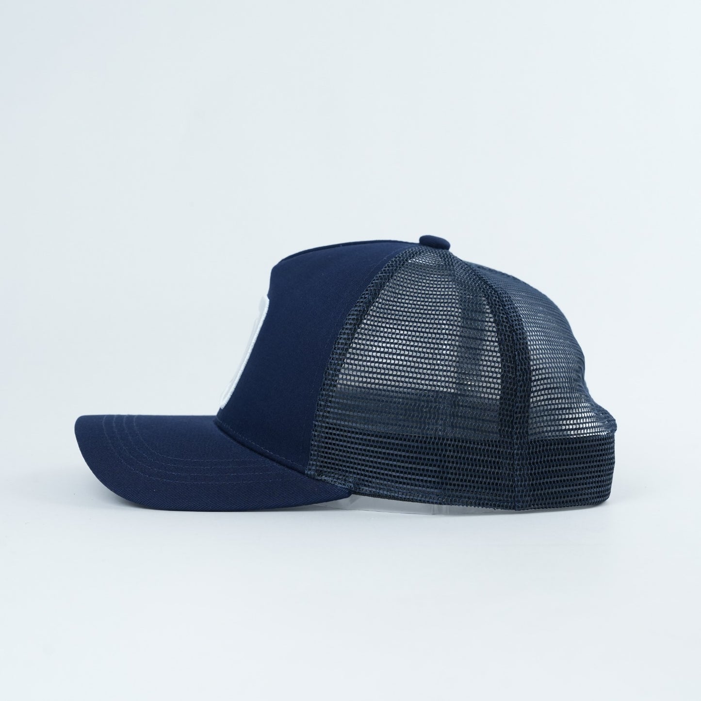 O LOGO CAP NAVY WHITE O
