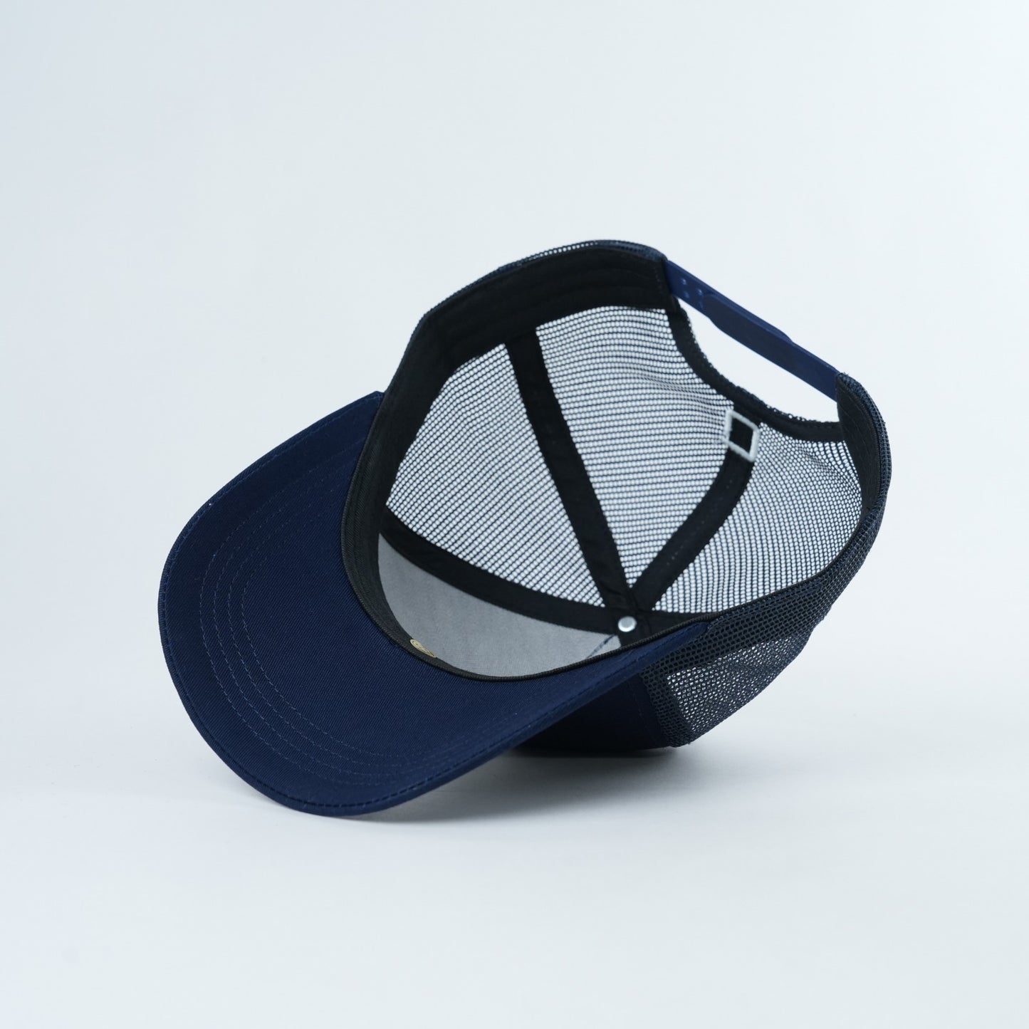 O LOGO CAP NAVY WHITE O